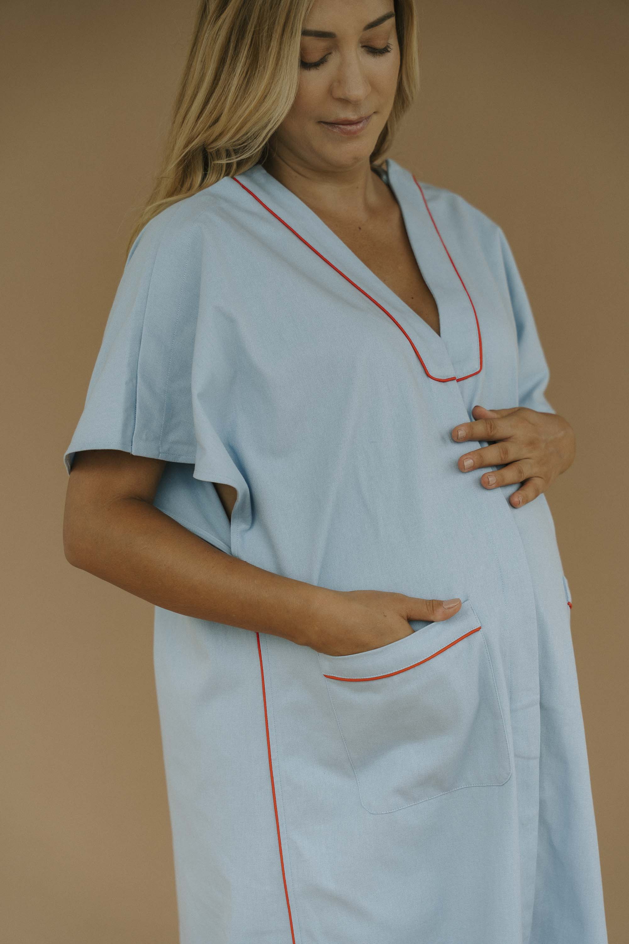 Women's Maternity Gowns 